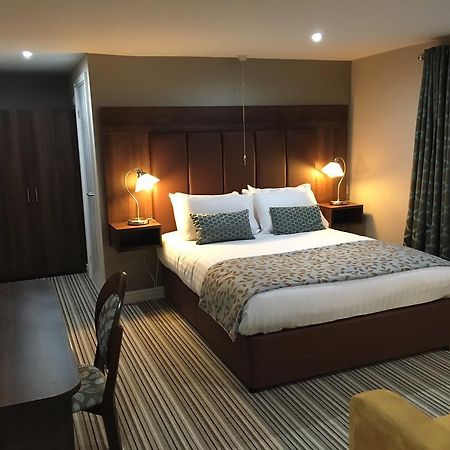 Twin Oaks Hotel Chesterfield Oda fotoğraf