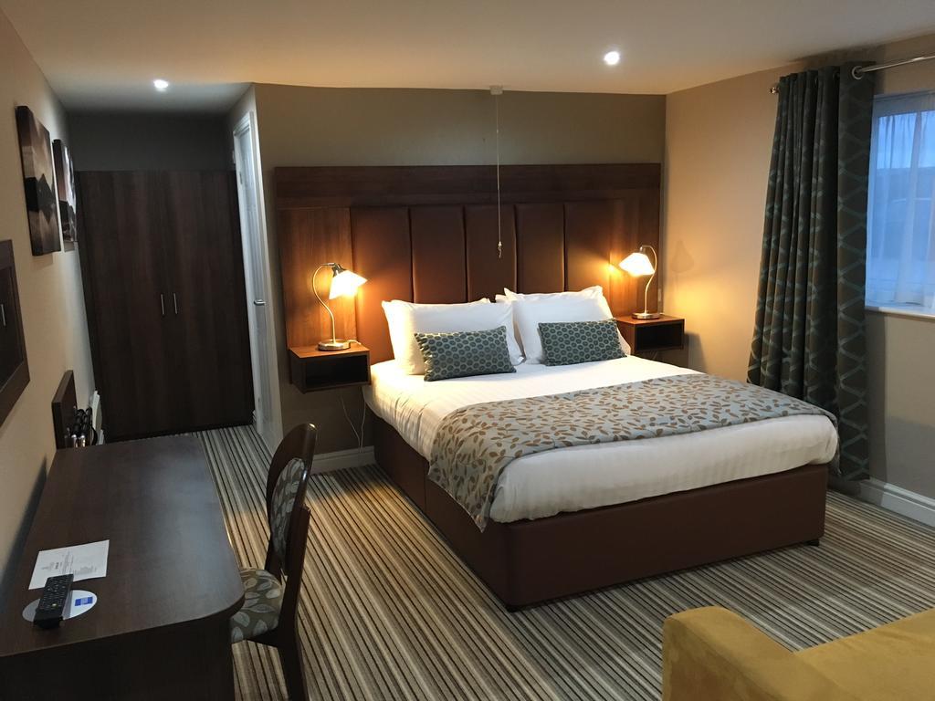Twin Oaks Hotel Chesterfield Oda fotoğraf