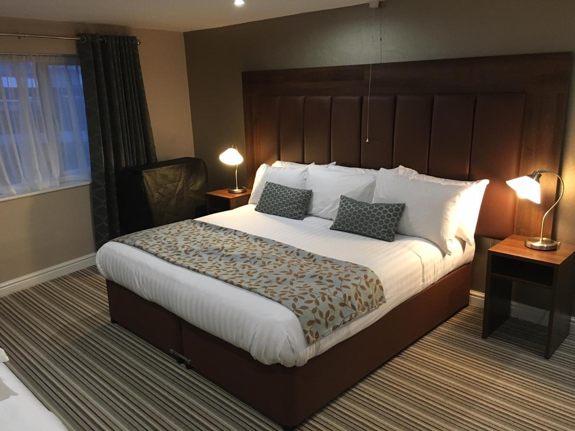 Twin Oaks Hotel Chesterfield Oda fotoğraf