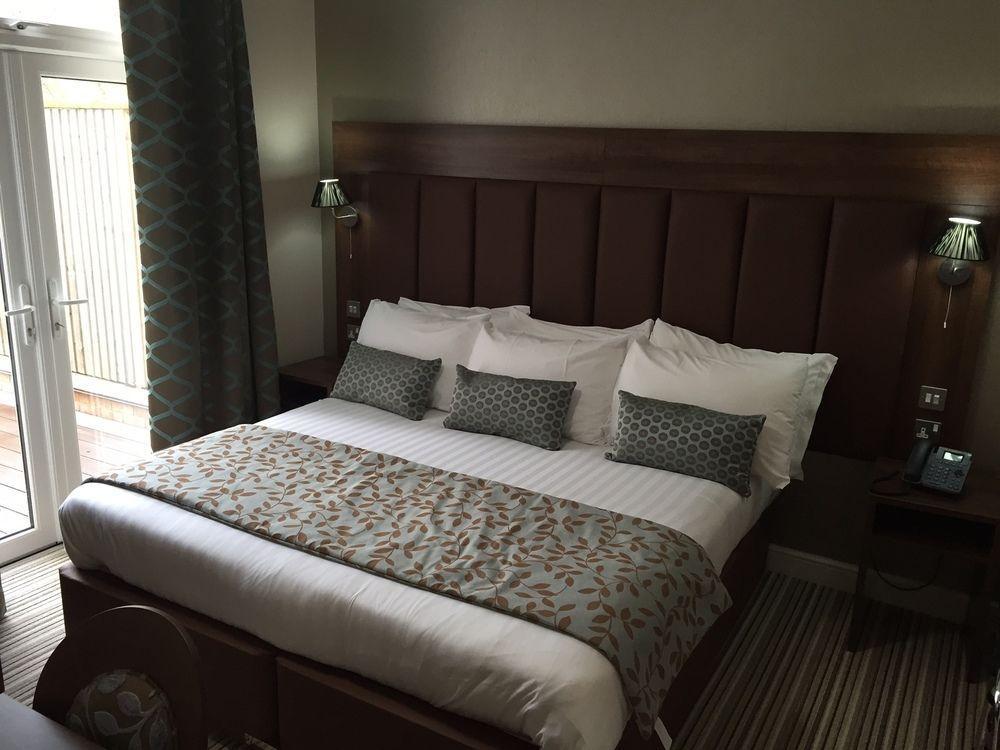 Twin Oaks Hotel Chesterfield Dış mekan fotoğraf