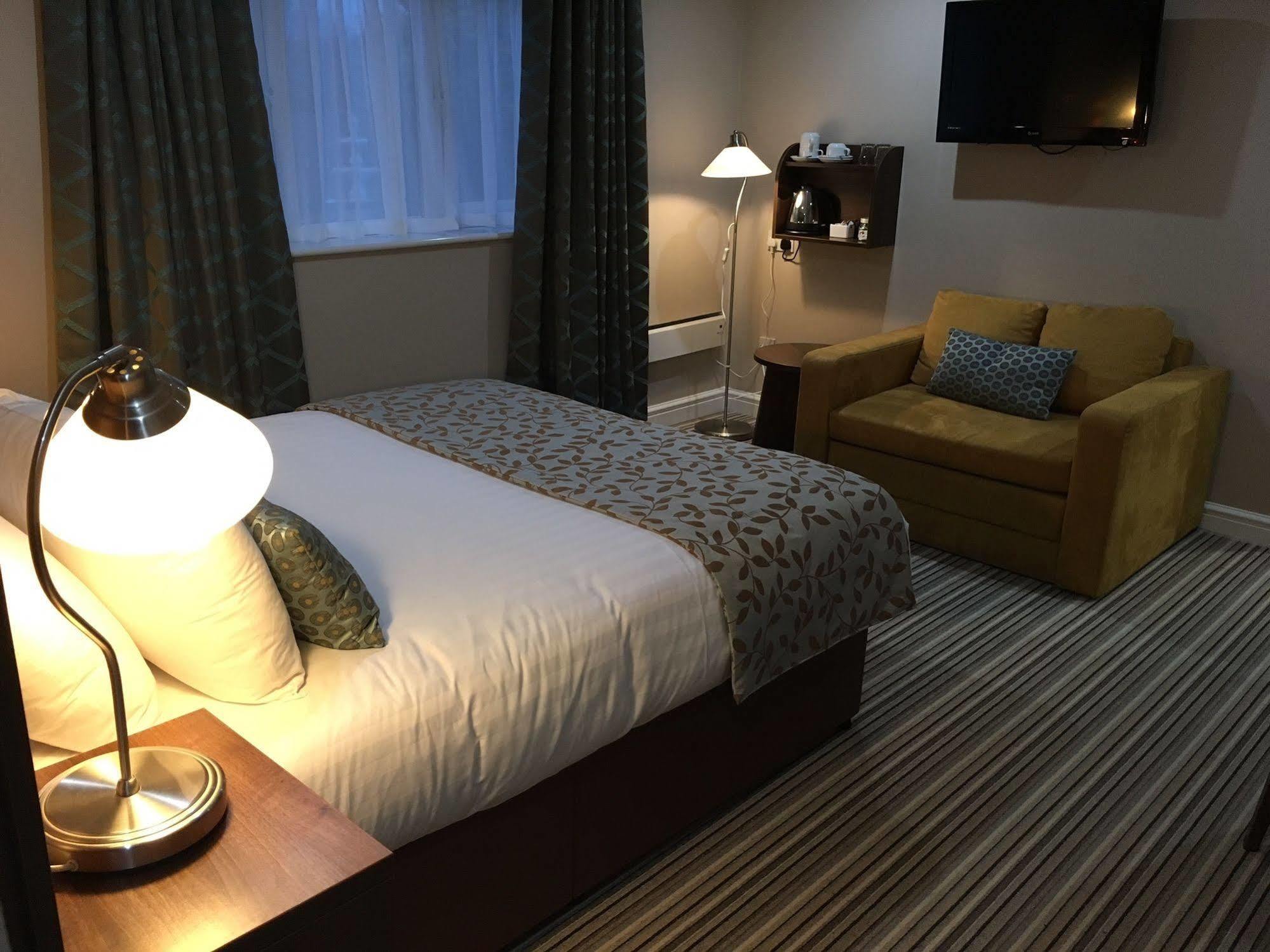 Twin Oaks Hotel Chesterfield Dış mekan fotoğraf