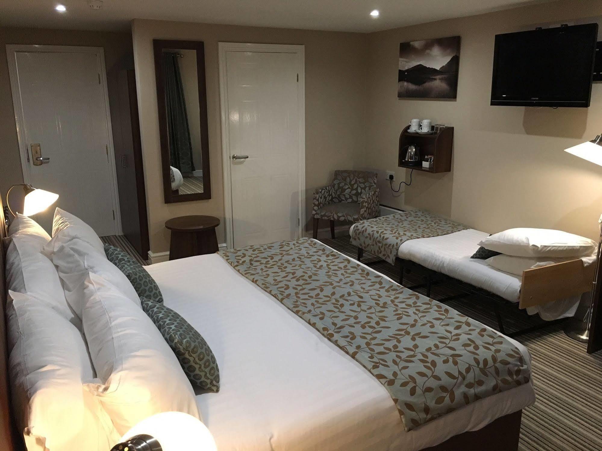 Twin Oaks Hotel Chesterfield Dış mekan fotoğraf