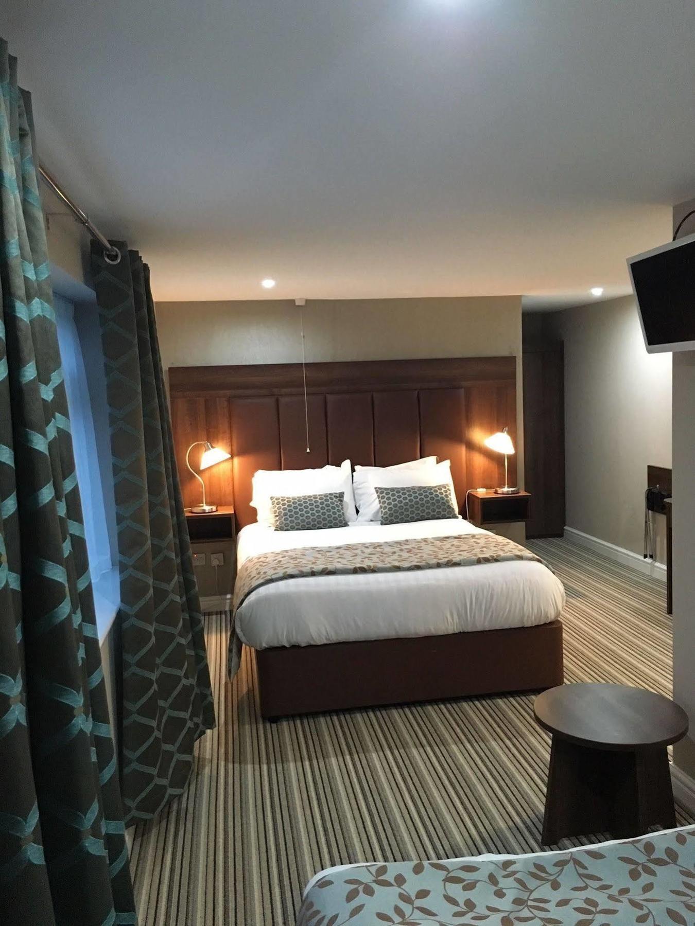 Twin Oaks Hotel Chesterfield Dış mekan fotoğraf