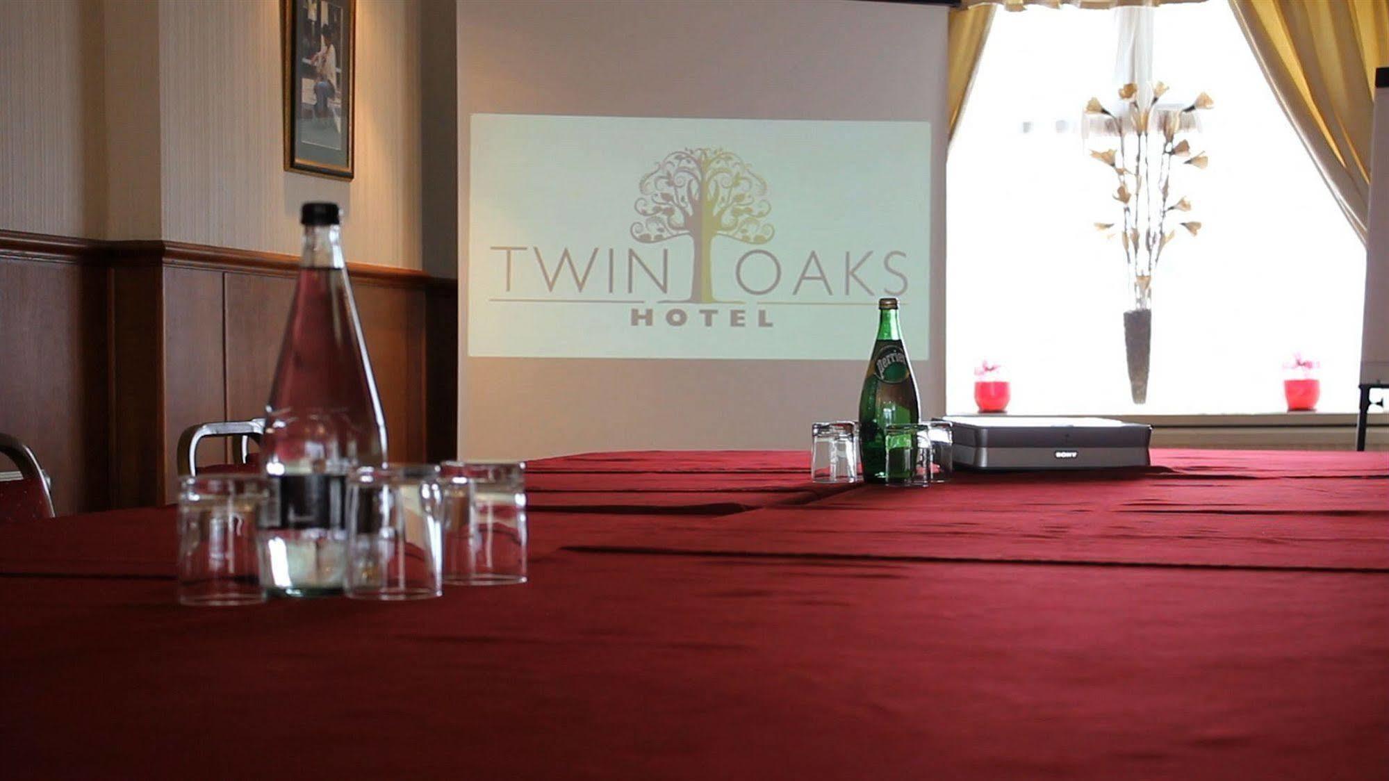 Twin Oaks Hotel Chesterfield Dış mekan fotoğraf
